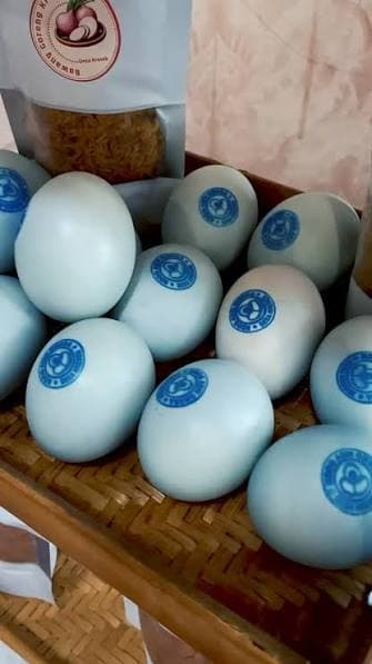 telur asin awee
